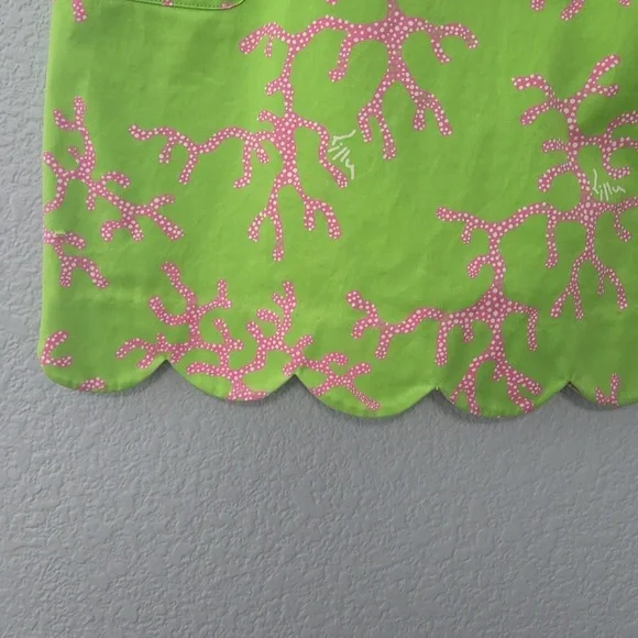 LILLY PULITZER Tropper Mini Skirt Sz 10 Pink Polka Dot Coral On Green Scalloped - Picture 3 of 10